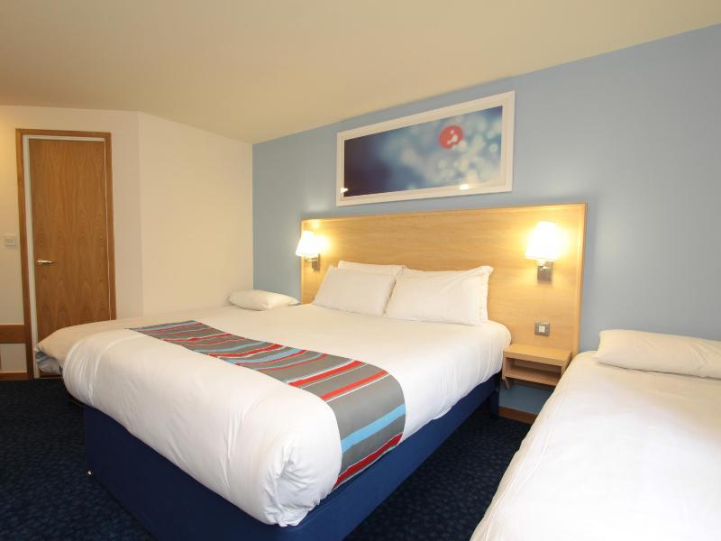 Travelodge Swindon Central Eksteriør billede